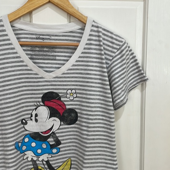 Disney Store | Minnie Mouse V-Neck T-Shirt; Size M - Picture 5 of 8